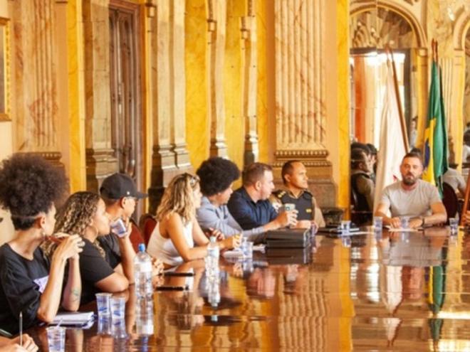 Reunião com representantes de coletivos culturais: visibilidade e fomento