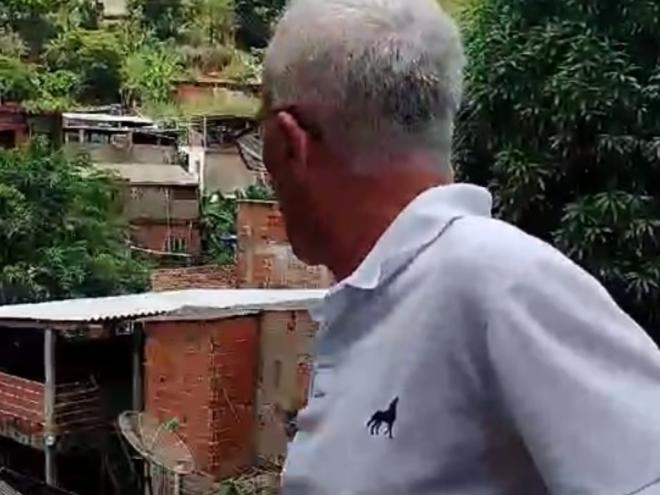 Nelinho da Copasa se assustou no momento em que o barranco desabou