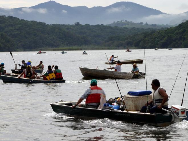 Na Piracema, só é permitida a pesca de espécies exóticas e híbridas, no limite de três quilos diários