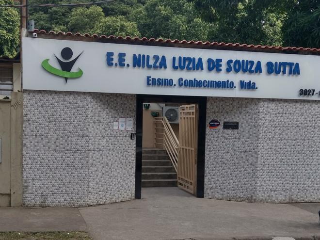 Deve se inscrever o estudante que pretende entrar na rede pública de ensino ou que deseja mudar de escola em 2024