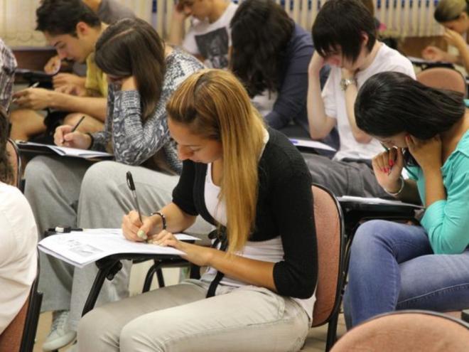 Iniciativa visa facilitar acesso ao mercado de trabalho e contribuir para a redução da violência