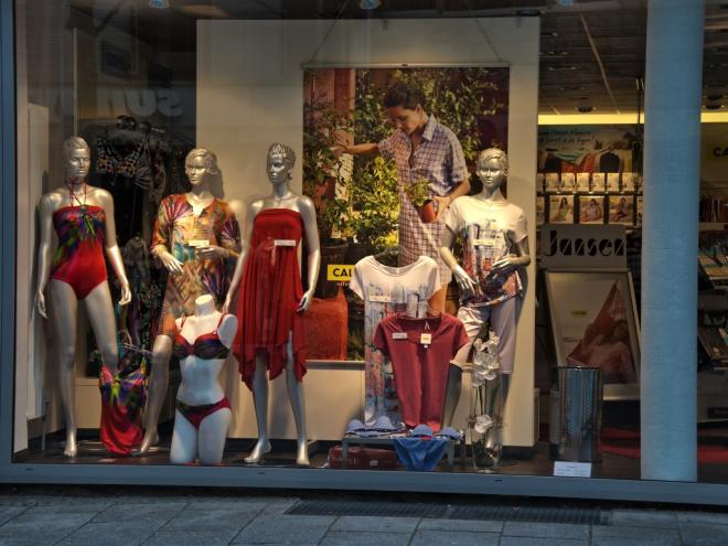 Há estudos e pesquisas que demonstram o impacto de uma vitrine bem-feita nas vendas de varejo