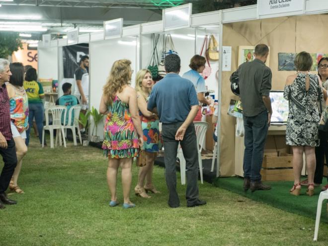 Gastronomia, artesanato, shows e várias atrações na feira