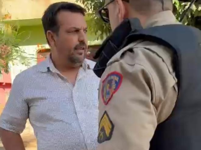 Welington do Odilon afirma que não atropelou cachorro na rua e que não há provas; ele acabou conduzido para a Delegacia de Polícia e o caso é investigado 
