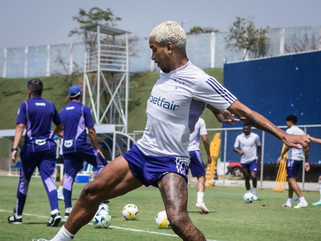 Matheus Pereira deve ser um dos titulares no jogo de hoje