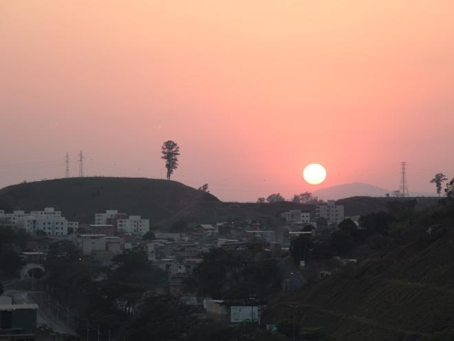 Sábado e domingo também devem ser de calor intenso