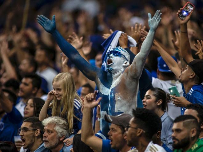 O Cruzeiro enfrenta uma situação complicada na reta final do Campeonato Brasileiro Série A de 2023, após receber uma punição do Superior Tribunal de Justiça Desportiva (STJD) que impõe a realização de jogos sem a presença de sua torcida por 30 dias