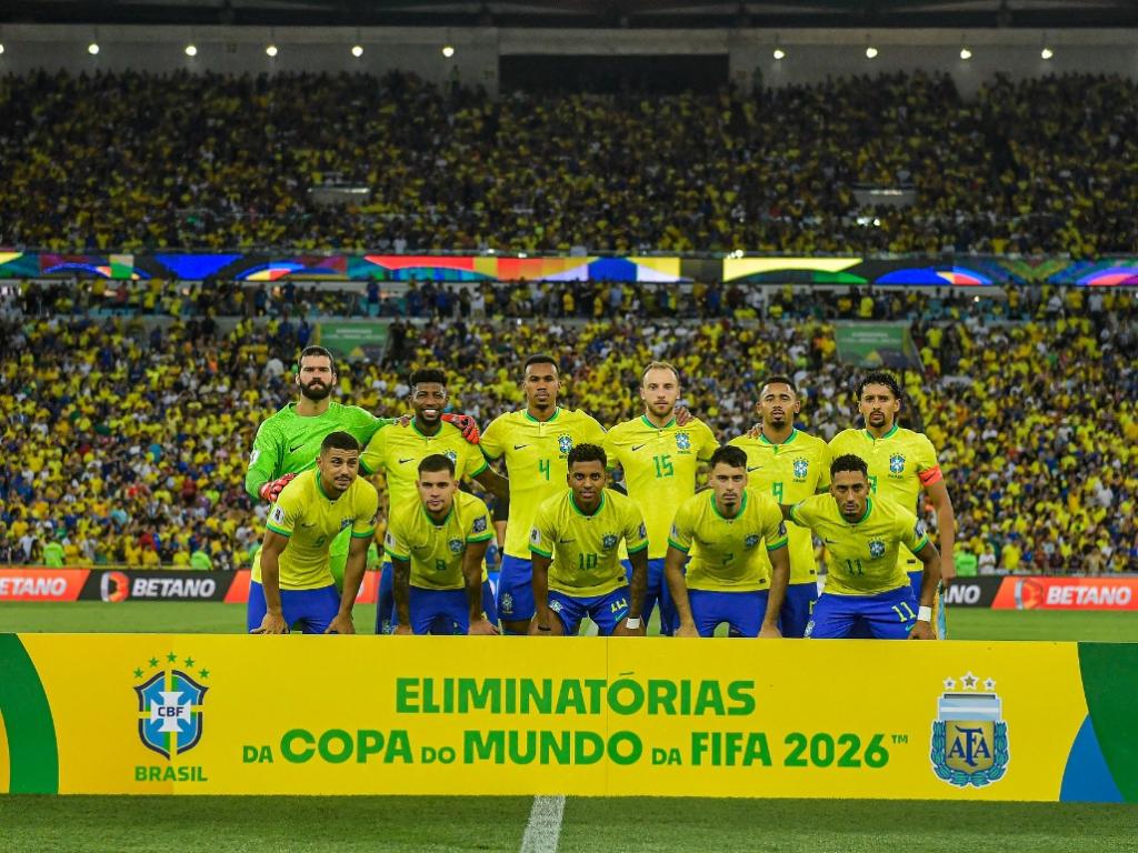Brasil fecha 2023 fora do top 10 do ranking da Fifa no futebol