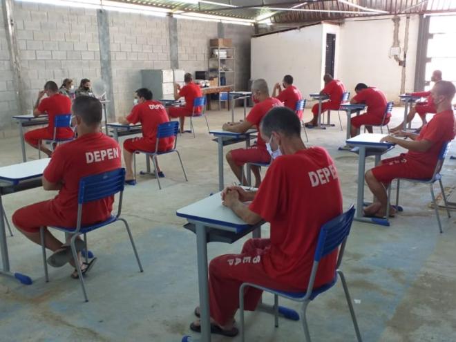 A diretora de Ensino e Profissionalização do Depen-MG, Maristela Pessoa, afirma que o Enem é uma política pública, que tem como papel sanar problemas sociais