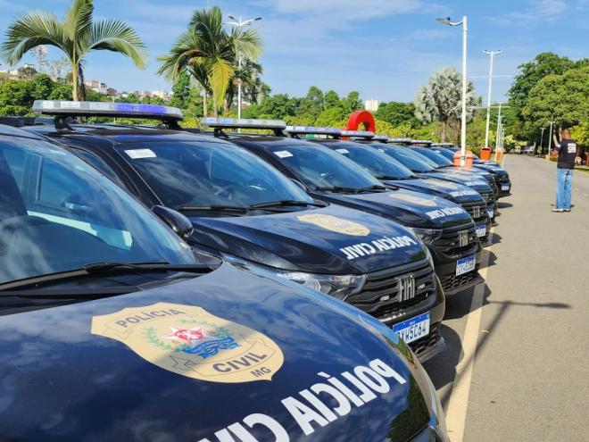 A polícia tem na mira indivíduos envolvidos em dois duplos homicídios, dentro de boate e na zona rural de Antônio Dias e ainda o homicídio descoberto na madrugada de quarta-feira 
