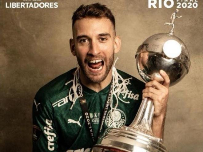 Alan Empereur foi campeão da Libertadores com o Palmeiras em 2020 e 2021