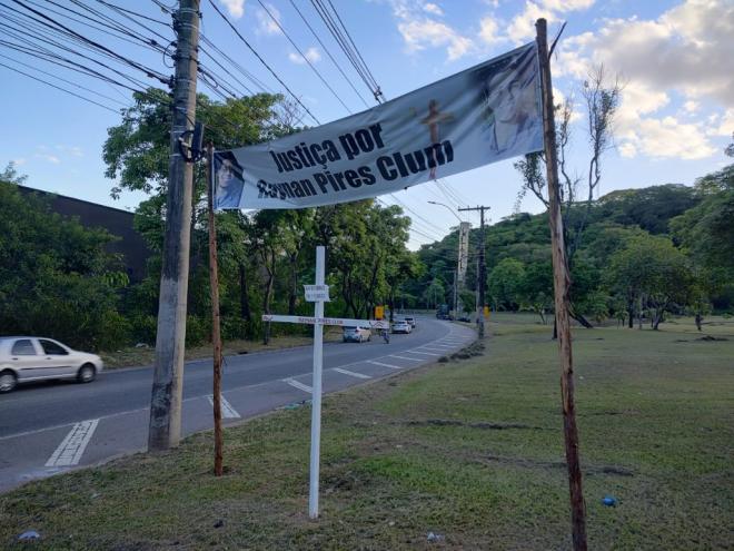 Quem passa pelo trecho urbano da BR-381, sentido ao bairro Horto em Ipatinga, pode perceber o pedido de Justiça