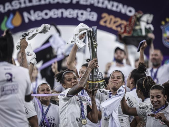 Corinthians, com autoridade, é novamente campeão brasileiro 