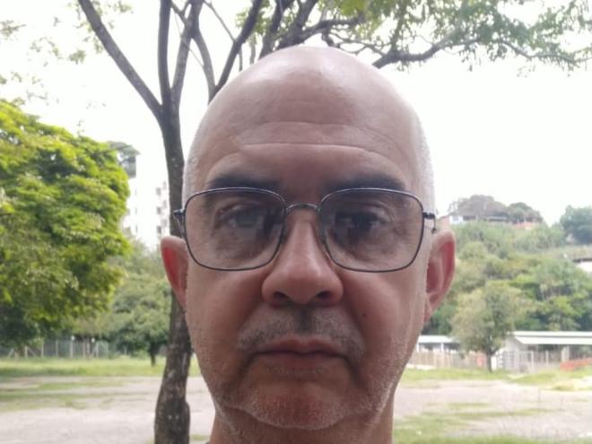 José é professor de Filosofia e Sociologia