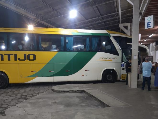 Ônibus rodoviários regulares oferecem mais segurança para passageiros e soluções mais rápidas