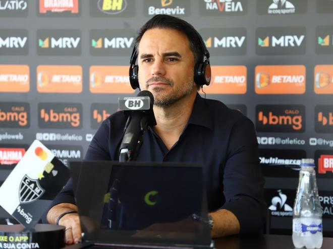 Rodrigo Caetano deve seguir para a CBF nos próximos dias