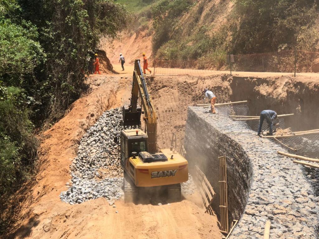 Obras na Estrada Parque chegam ao quarto mês