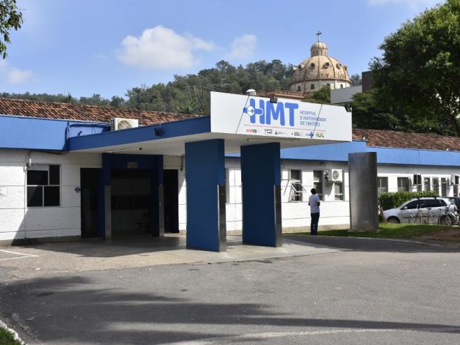 Com a UPA e Hospital e Maternidade lotados, o pedido é que as pessoas com sintomas leves busquem atendimento na unidade básica de saúde mais próxima 
