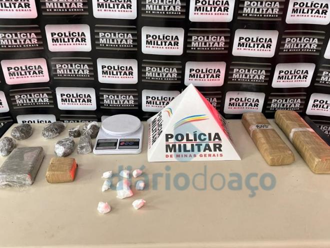 Material apreendido na casa do motociclista em João Monlevade