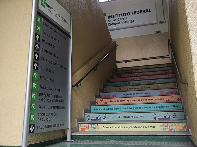 Uma das novidades para o ano letivo é a utilização de novos equipamentos, como bancadas de ensino para disciplinas técnicas e equipamentos de informática