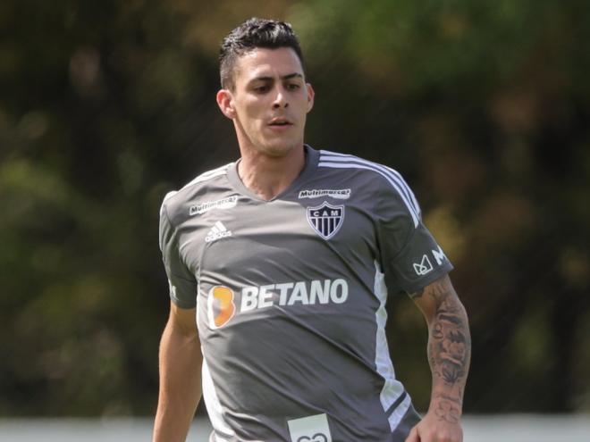 Pavón deve seguir para o Grêmio, pois não tem chances como titular no time de Felipão