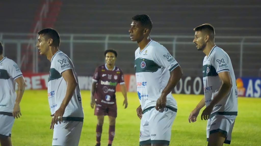 A derrota manteve o Tigre com apenas 4 pontos ganhos