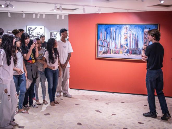 Oficinas de arte têm a participação de alunos da região