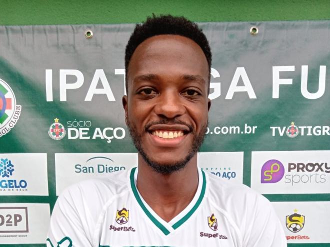 Alex Trindade chega para ''arrumar a defesa'' do Ipatinga em momento decisivo no Mineiro