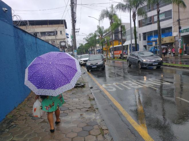 No sábado, a quantidade de chuva diminui e o domingo deve ser de sol
