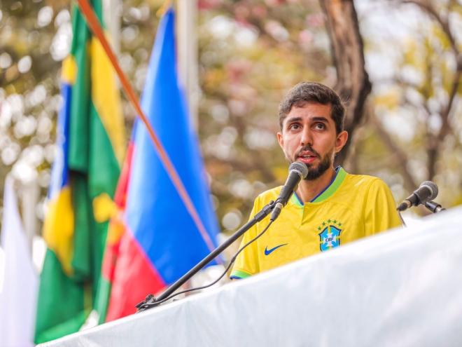 O prefeito Gustavo Nunes, apoiador da direita no Vale do Aço, confirmou que estará presente em São Paulo neste domingo (25), quando ocorrerá na avenida Paulista o ato pela democracia, encabeçado pelo ex-presidente Jair Bolsonaro