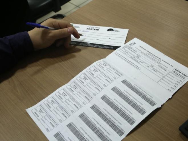  Contribuinte que pagar à vista, até o dia 10 de maio, ganha desconto de 20% e participa do sorteio de prêmios