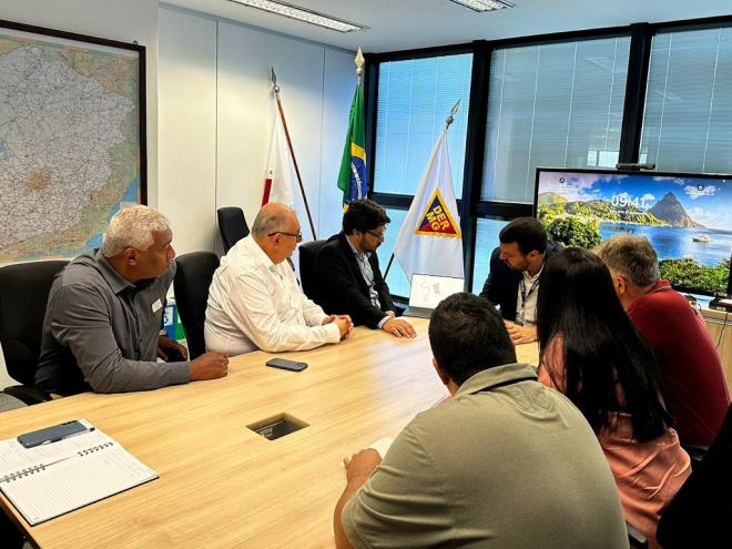 Douglas Willkys se reuniu com o diretor-geral do Departamento de Estradas de Rodagem de Minas Gerais 