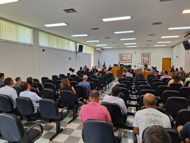 Julgamento durou mais de 12 horas nesta quarta-feira e foi acompanhado por familiares, advogados e policiais 