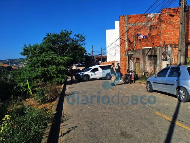 Crime foi registrado na rua Xororó, alto do bairro Vila Celeste em Ipatinga 
