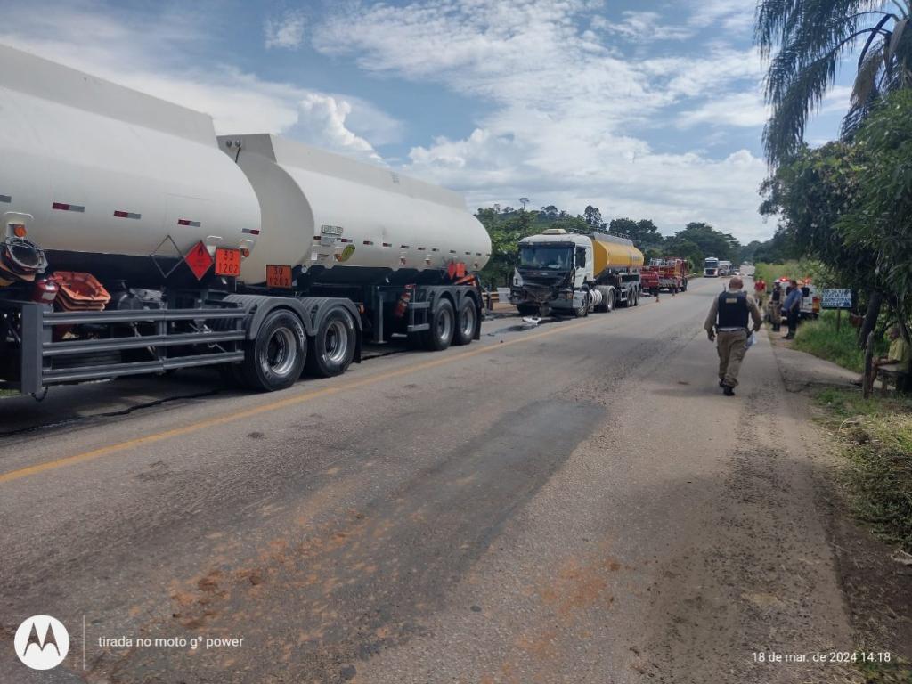 Não houve vazamento de combustíveis, mas um dos cavalos mecânicos teve que ser trocado por danos no compartimento de óleo do motor