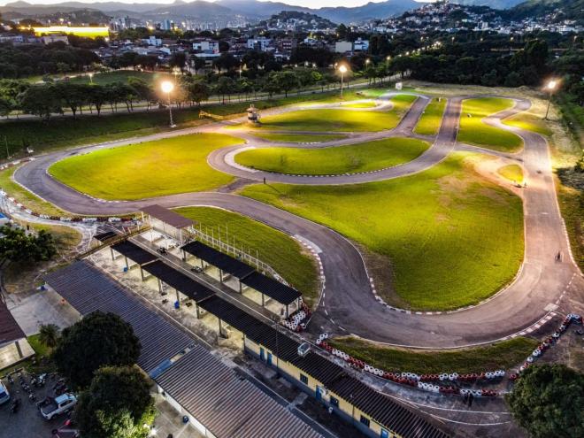 Kartódromo Emerson Fittipaldi tem pista de 1.200 metros de extensão