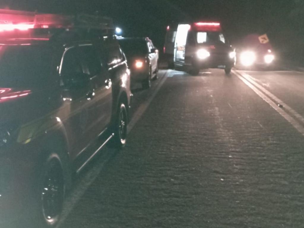 O acidente aconteceu em um momento de trânsito intenso na BR-458, com a volta do feriado de Semana Santa 