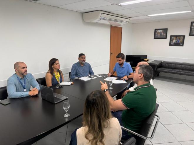 Parceria firmada nesta quarta-feira (3) viabiliza acesso de empresários e colaboradores a cursos gratuitos de qualificação profissional no Senac em Ipatinga