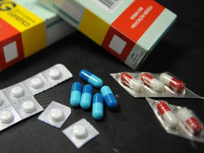 Medicamentos usados devem ser jogados em coletores adequados