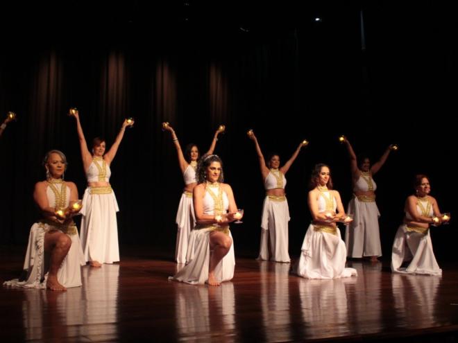 O espetáculo de dança reúne várias companhias da região