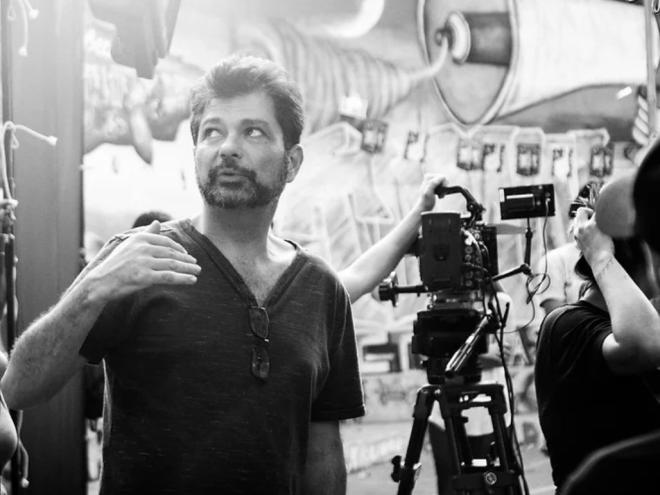 O diretor de fotografia Alziro Barbosa em ação