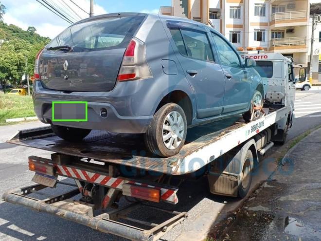 Com imagens de câmeras de segurança, policiais chegaram ao veículo usado no trote e ao responsável pela pegadinha 
