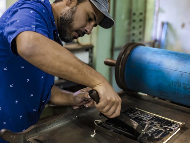 A impressão dessa segunda edição é feita em tipografia