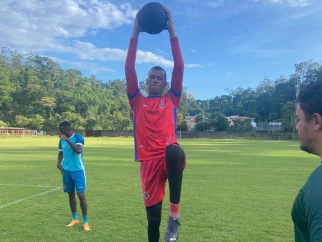 Douglas Baldini, goleiro do Ipatinga, que teve boa atuação no empate sem gols na estreia fora de casa
