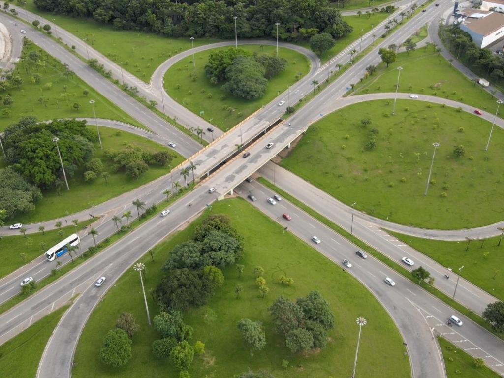 Projetos dos anos 1970 foram pensados para atender a uma população de até 500 mil habitantes, explica o ex-secretário Weber Americano 