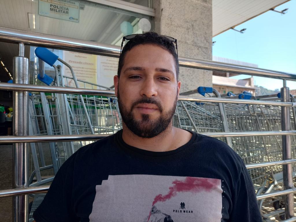 Marco Túlio Pinto Costa, 32, engenheiro civil, bairro Primavera - ''Temos algumas coisas boas, como a Praça do Coreto, um ambiente familiar para ir com a família no fim de semana. Mas precisa melhorar muito a limpeza, saúde e o atendimento na UPA, pois, tem demorado muito''. 