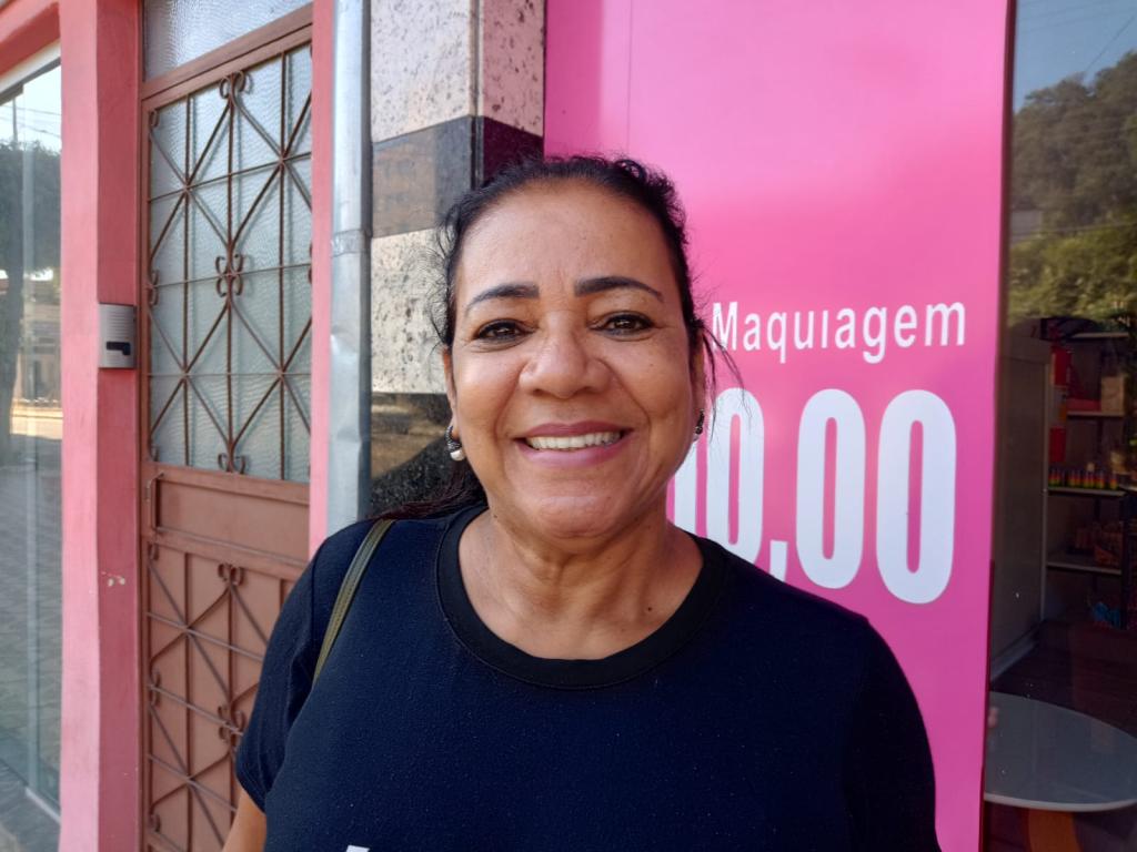 Edméia Vieira Batista Napoleão, 58, autônoma, bairro Garapa ''Timóteo é uma cidade bonita, segura e boa para se viver. Na saúde temos a UPA que oferece um ótimo atendimento, mas ainda precisa melhorar os postos de saúde dos bairros, onde o atendimento não é bom''. 