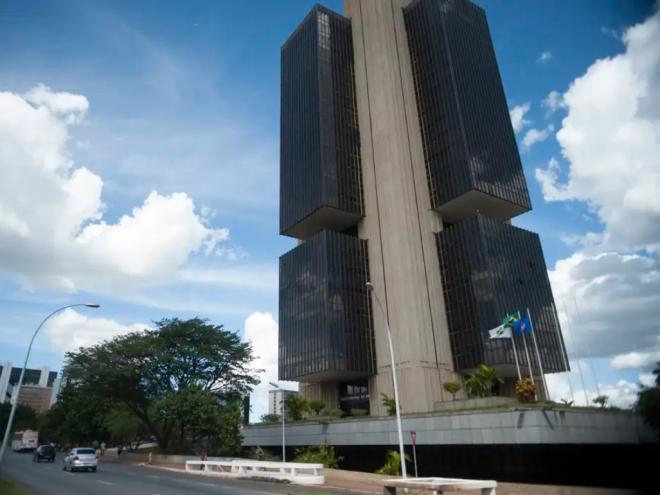 Alta da Selic mantém poupança menos atraente que fundos de investimento. Foto do BC - Antonio Cruz