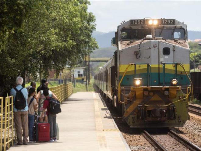 O trem de passageiros da Vale passa por 30 estações distribuídas em Minas Gerais e Espírito Santo