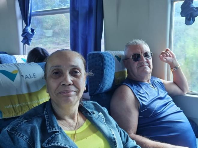 Donizete e Maria ficaram encantados com as paisagens que acompanham a EFVM